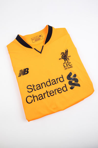 Liverpool 2017-18 Football Shirt made by New Balance size XL