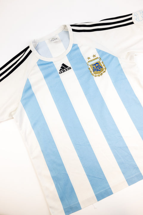 Argentina 2006 Football Shirt made by Adidas size Medium