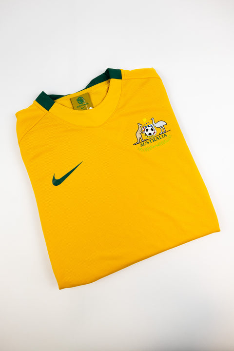 Australia 2008-09 football shirt made by Nike size Small.