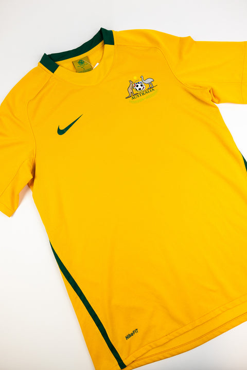 Australia 2008-09 football shirt made by Nike size Small.