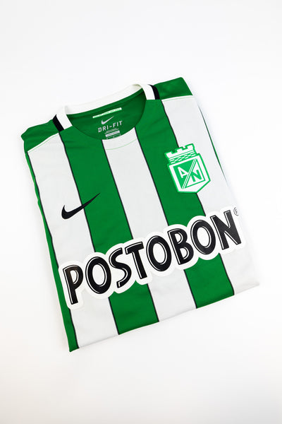 2016-17 Atletico Nacional football shirt made by Nike size Medium.