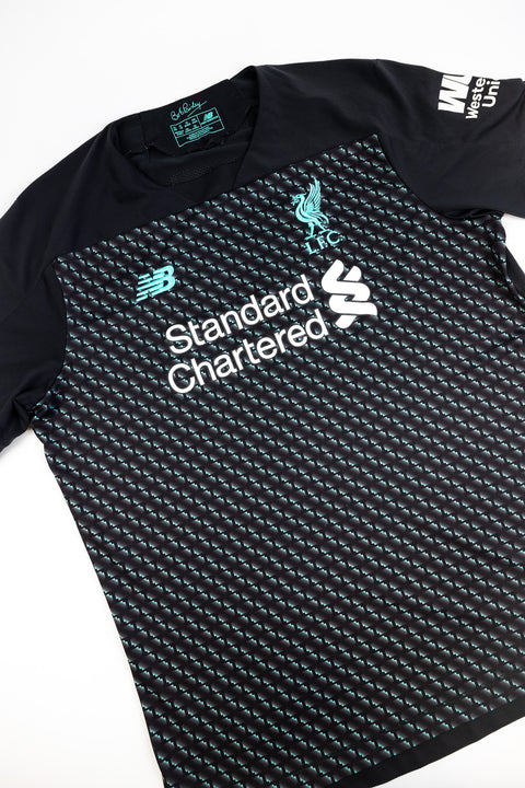 Liverpool 2019-20 football shirt made by New Balance size XL