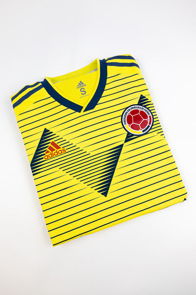 Colombia 2019-20 Football Shirt made by Adidas size Small.