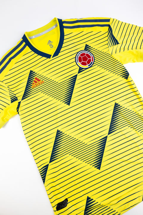 Colombia 2019-20 Football Shirt made by Adidas size Small.