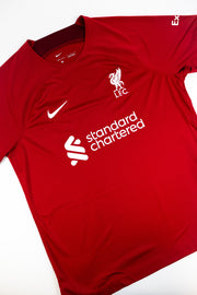 Liverpool 2022-23 football shirt made by Nike size Large