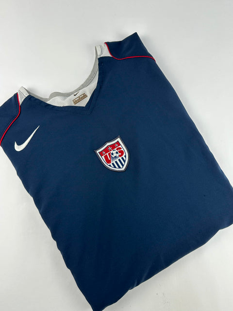 2005-06 USMNT football shirt made by Nike size Large