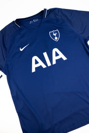 Tottenham Hotspur 2017-18 football shirt made by Nike size XXL