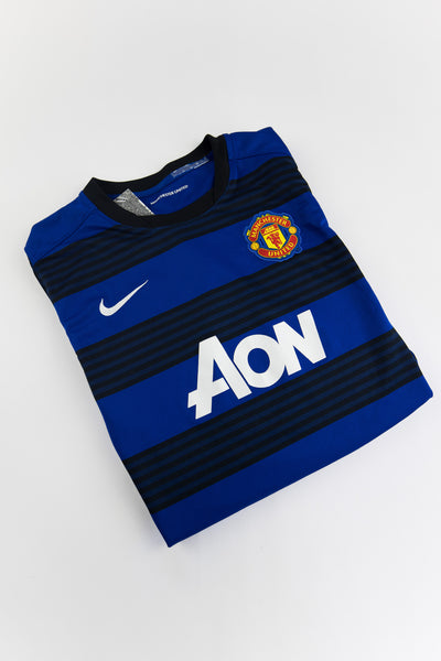 Manchester United 2012-13 football shirt made by Nike size XLB