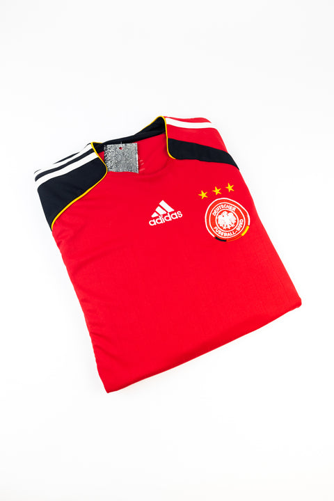 Germany 2004-05 football shirt made by Adidas size Large.