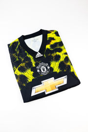 Manchester United 2018-19 Football Shirt made by Adidas size XL