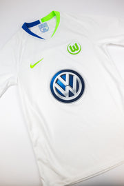 VFL Wolfsburg 2018-19 Football Shirt made by Nike size Small.