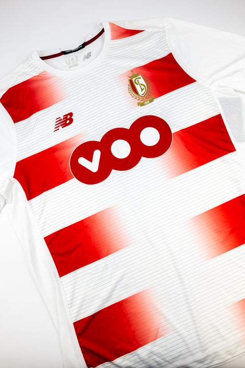 Standard Liege 2020-21 football shirt made by New Balance size XL.