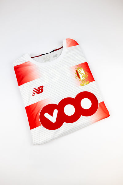 Standard Liege 2020-21 football shirt made by New Balance size XL.