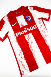 Atletico Madrid 2021-22 football shirt made by Nike size small.