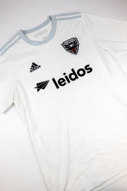 DC United 2019 football shirt made by Adidas size Large.