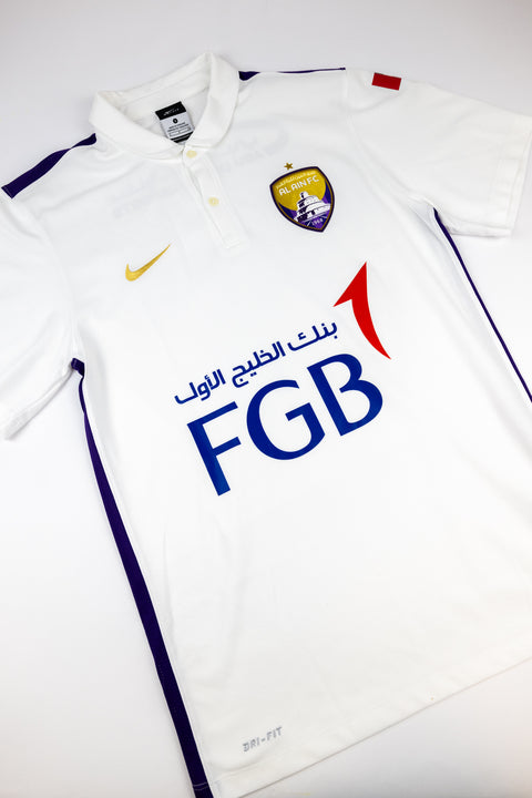 Al Ain FC 2015-16 Football Shirt made by Nike sized Small.