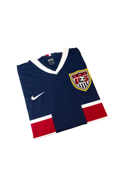 USA 2006 Football Shirt made by Nike size Large.