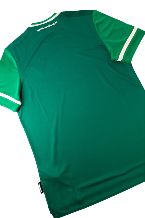 Werder Bremen 2021-22 Football Shirt made by Umbro size Large.